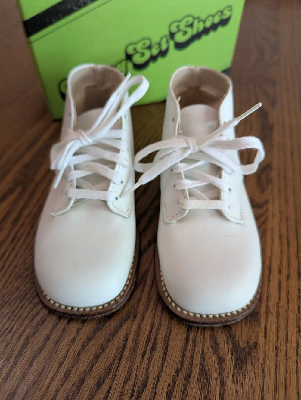 NIB Vintage Young Set White Leather Baby High Top Walkers Size 6.5 D Deadstock